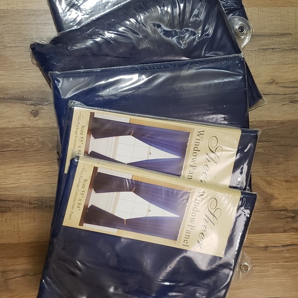 Sheer curtains - Picture 2 of 2